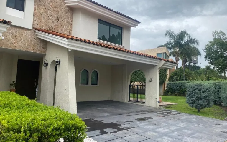 Casa en venta, en Tlajomulco de Zuñiga, Arboledas de Sta. Anita