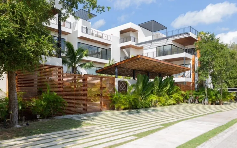 Condos Premium • Aldea Zama • Tulum • 2 Rec • 208m2 • Rooftop.