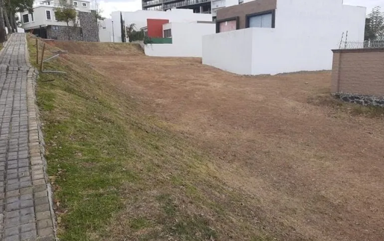 INVIERTE!! LOTE PARQUE CUERNAVACA EN LOMAS