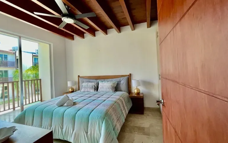 Penthouse con rooftop y jacuzzi privados en Playa del Carmen.
