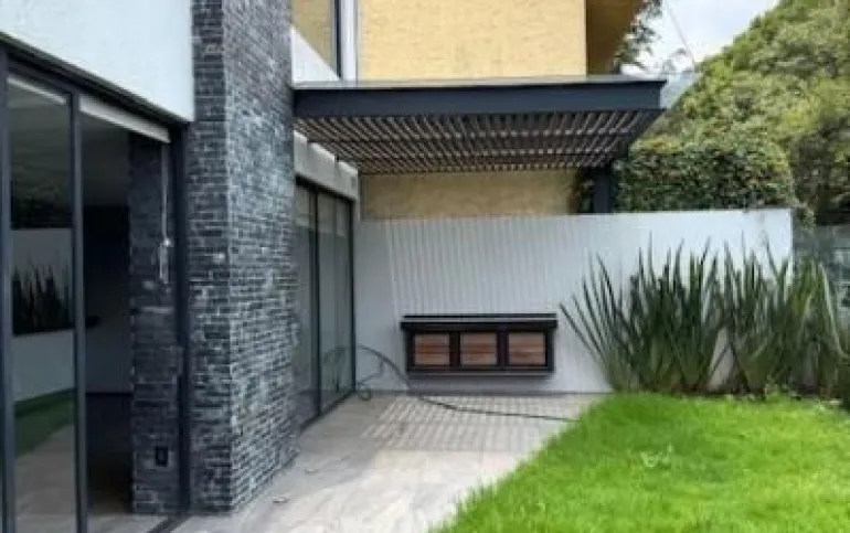 MONISIMA CASA CON TERRAZA EN VENTA EN LOMAS DE VISTA HERMOSA, CUAJIMALPA