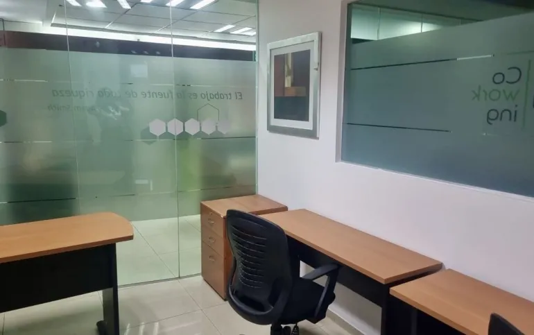 OFICINA AMUEBLADA EN HIPÓDROMO CONDESA