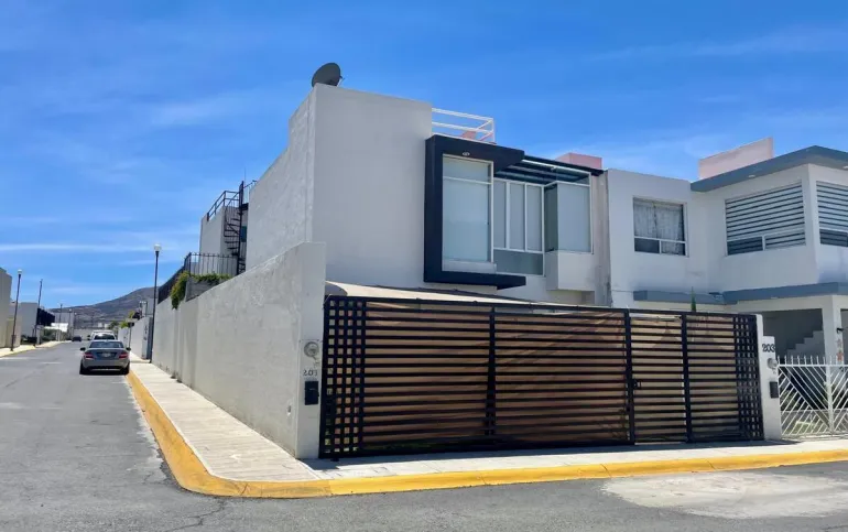 Casa en Venta cerca Universidad del Fútbol