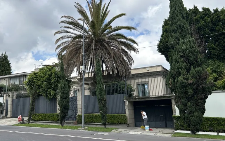 HERMOSA CASA EN VENTA EN BOSQUES DE LAS LOMAS!!