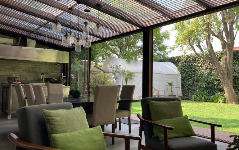 LOMAS ANAHUAC / Medicina