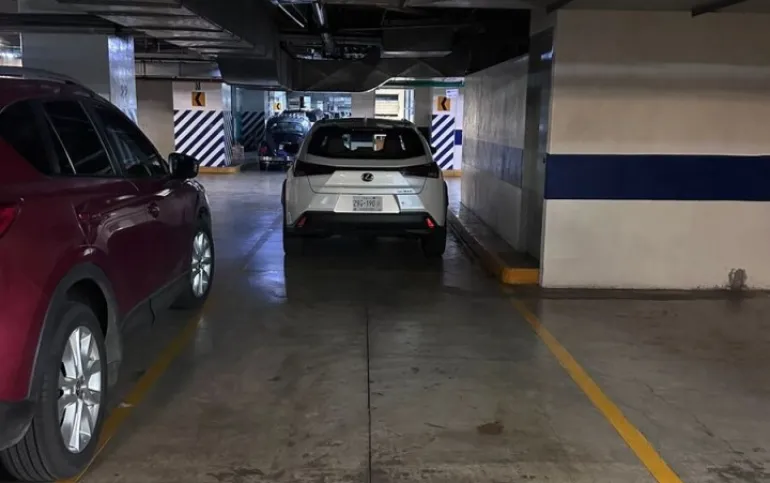 Cajón de estacionamiento en venta en Plaza Inn, Insurgentes Sur