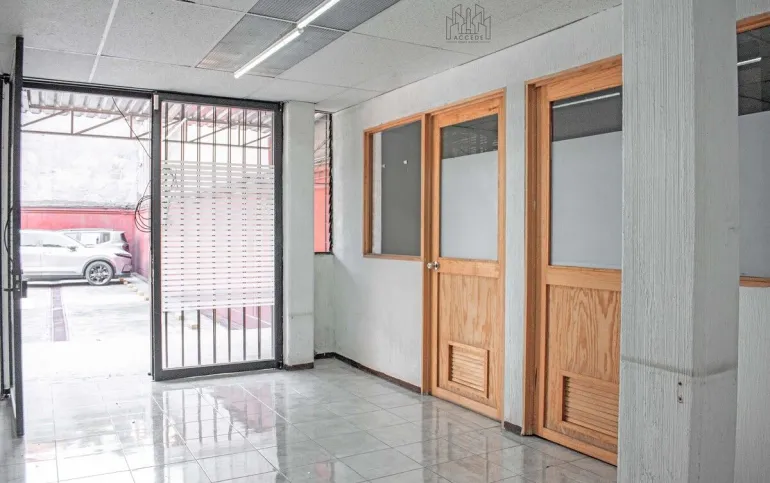 Espacio amplio y dinámico frente a Condesa