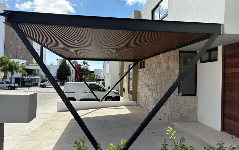Estrena casa en venta Cañadas  del Lago con recámara en PB, Corregidora, Qro
