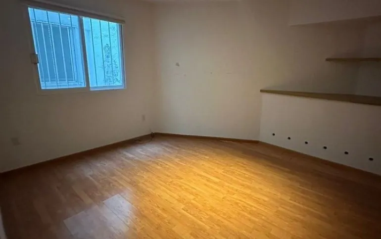 Renta local a pie de calle Newton  211