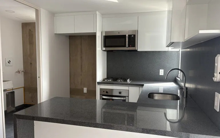 **DEPARTAMENTO EN RENTA EN SKY SANTA Fe CON BALCÓN