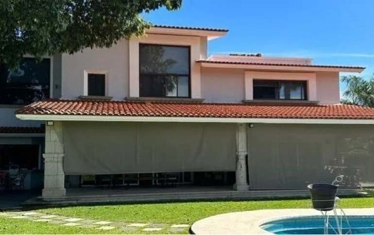 CASA EN VENTA EN CLUB DE GOLF TABACHINES