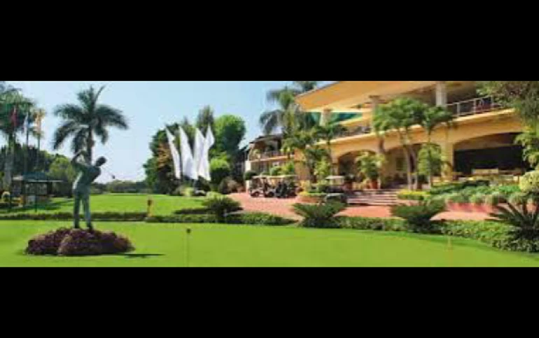 CASA EN VENTA EN CLUB DE GOLF TABACHINES - CUERNAVACA