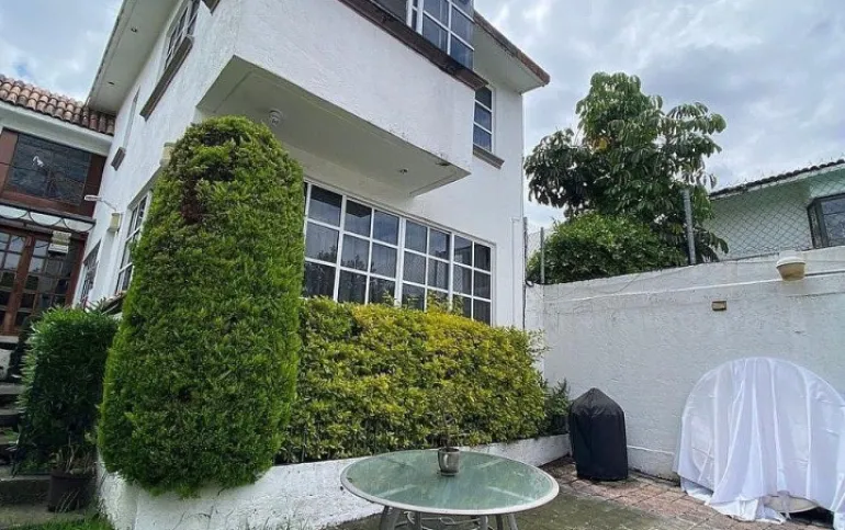 CASA EN VENTA EN OLIVAR DE LOS PADRES FRACCIONAMIENTO CON SEGURIDAD!!