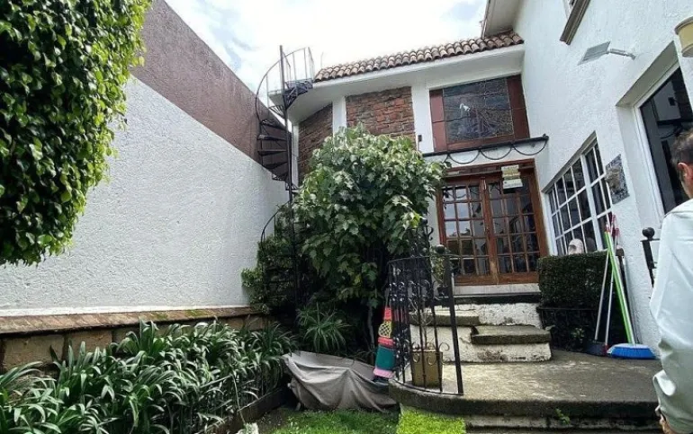 CASA EN VENTA EN OLIVAR DE LOS PADRES FRACCIONAMIENTO CON SEGURIDAD!!