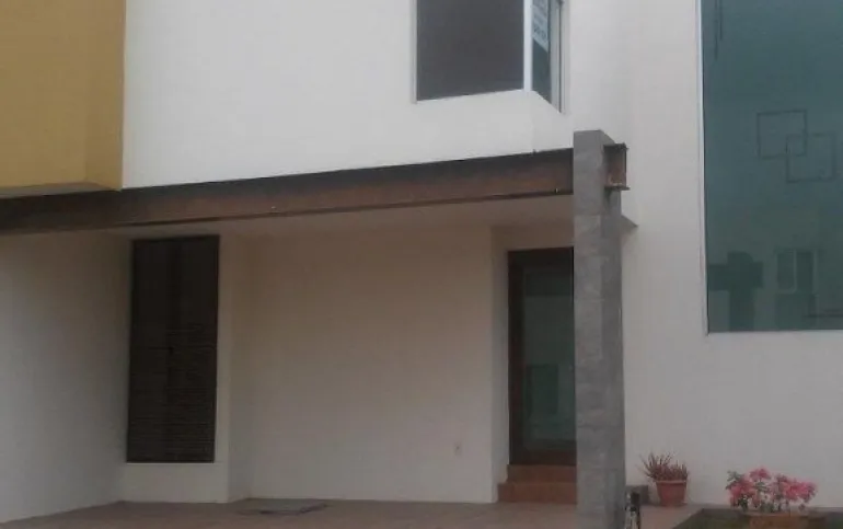CASA EN VENTA FRACC EL SAUCEDAL LAS TORRES