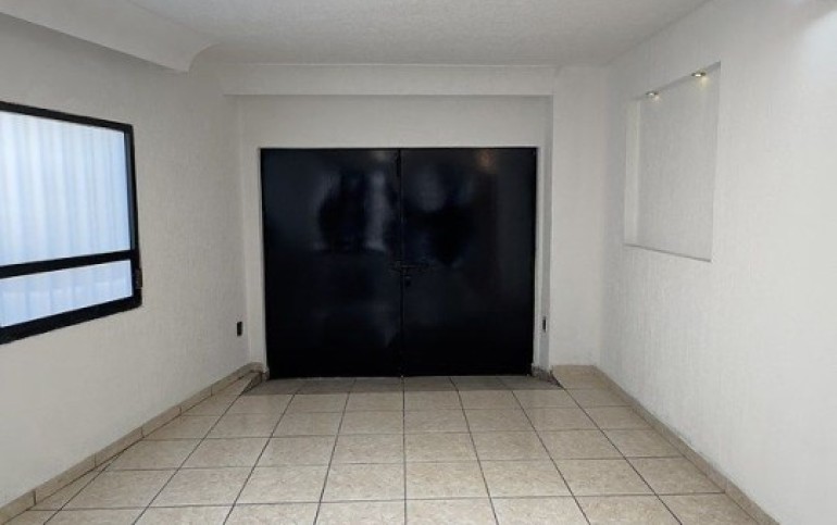 Amplio departamento en Venta con excelente ubicación.