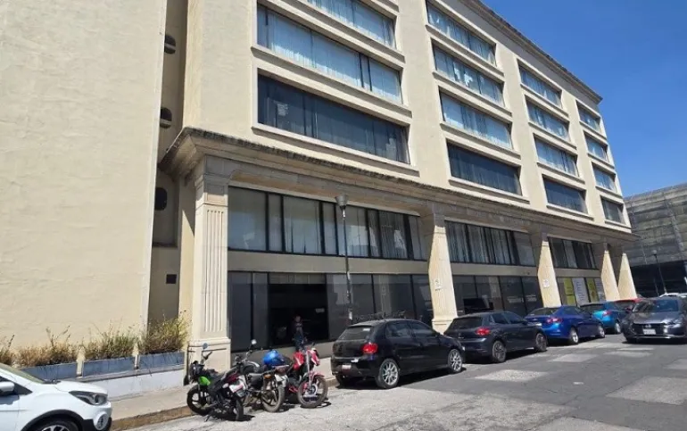 Oficina en Renta en Chimalistac: Espacio Amplio, Elegante y Listo para Impulsar