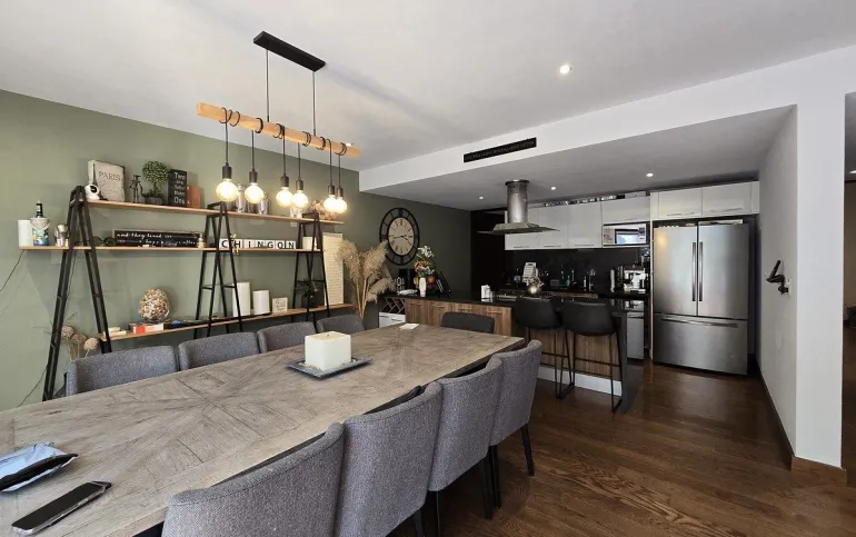 AMPLIO EN PB CON JARDIN PRIVADO Y BALCON