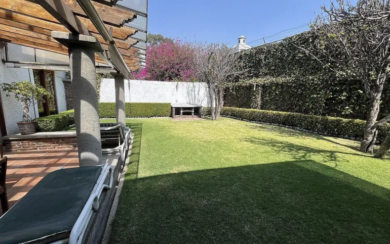 CASA EN CONDOMINIO EN VENTA EN BARRIO SAN FRANCISCO
