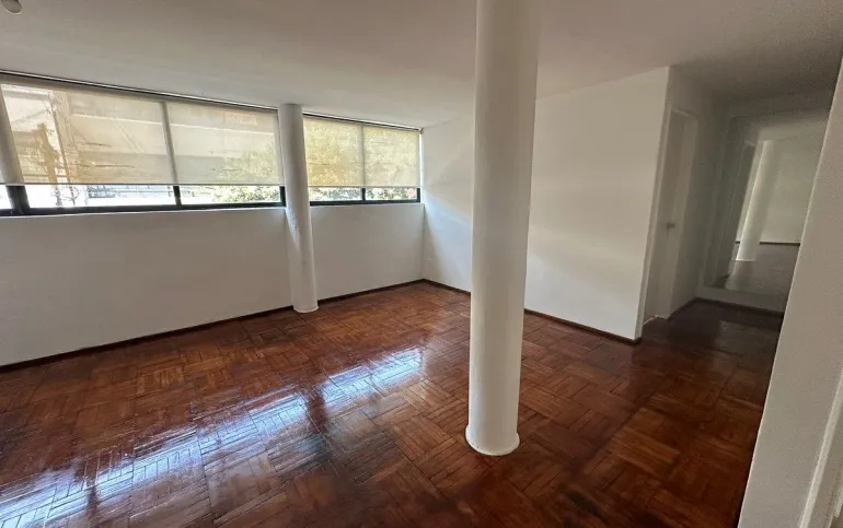 Renta Irrigación a un paso de la Embajada Americana