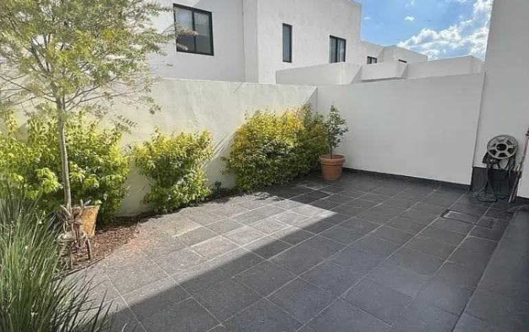 Excelente  casa en venta  en Altos Juriquilla , Querétaro