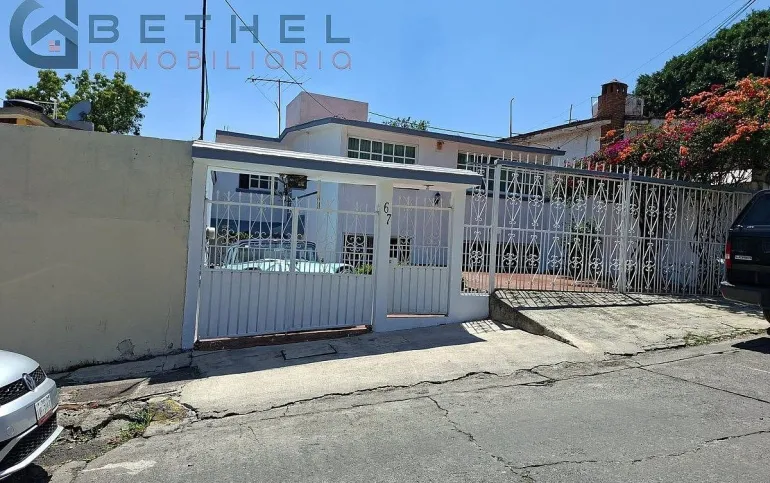 Vendo casa en lomas de San Mateo $5,500,000