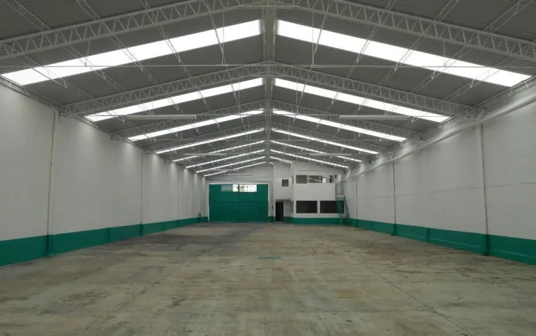 UBICADISIMA Y EXCELENTE BODEGA EN RENTA EN IZTAPALAPA