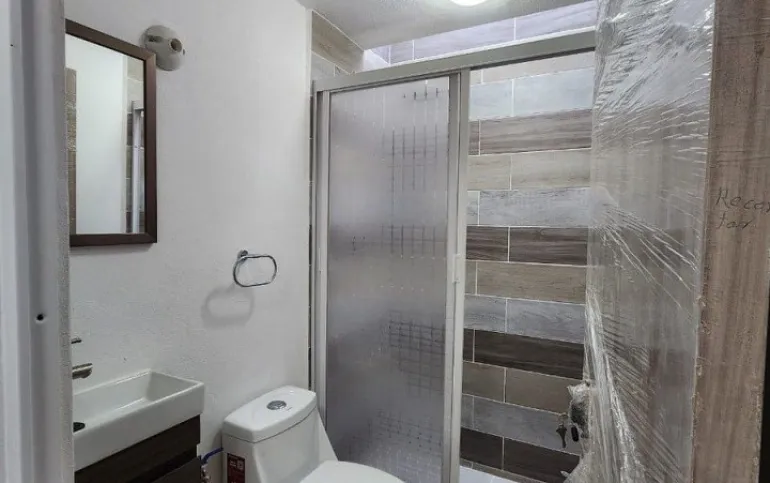 Habitación Amueblada - Servicios Incluidos -Cañaveral Sur de León, Gto