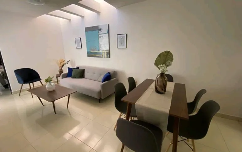 HABITACIONES  AMUEBLADAS PRIVANZA LOS NARANJOS