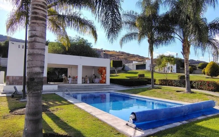 Se renta bonito departamento en condominio Aragón,Los Viñedos en Queretaro