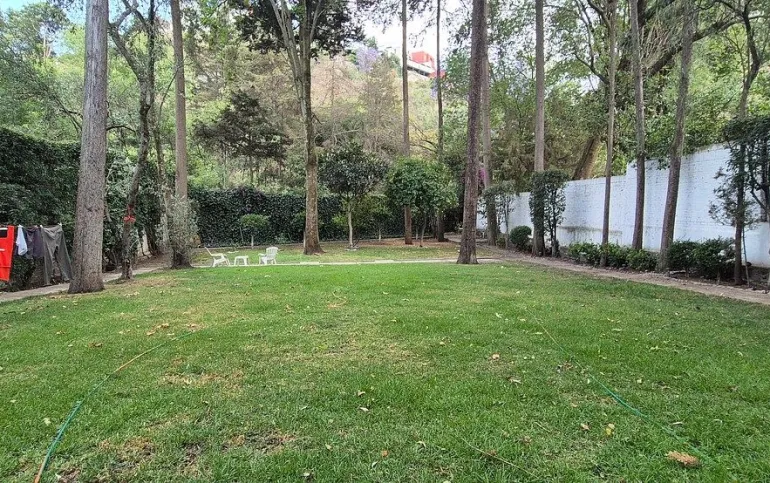 OPORTUNIDAD : CASA EN VENTA  EN LA HERRADURA