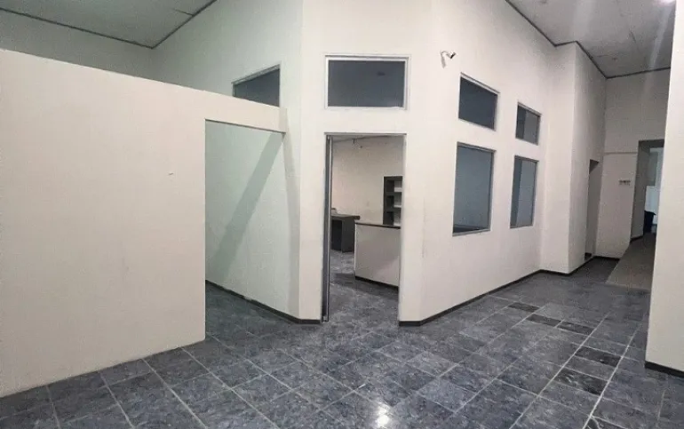 OFICINA EN RENTA, MUY CERCA DE AICM T1