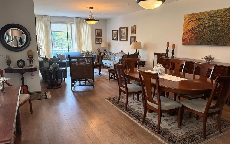 En venta amplio e impecable departamento en la Colonia del Valle