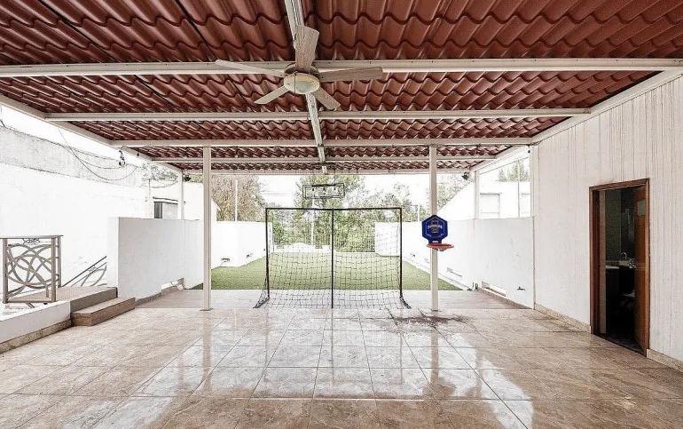 Lomas de Chapultepec casa con uso comercial en Renta