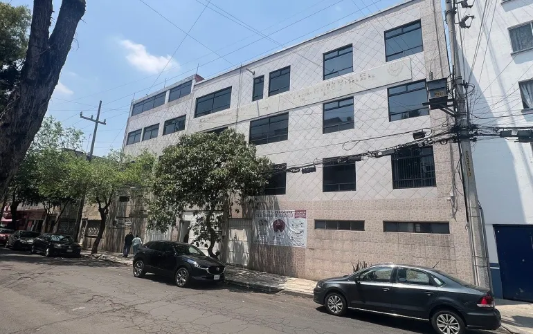 EDIFICIO EN VENTA ACTUALMENTE FUNCIONANDO COMO ESCUELA