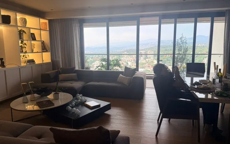 Se vende departamento en Origina Pedregal con terraza en piso alto