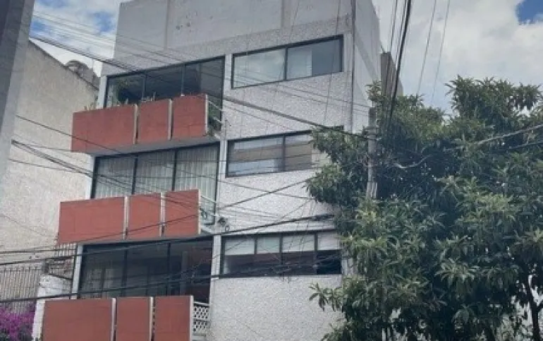 Edificio con 7 Departamentos en Venta , Ciudad  de los Deportes