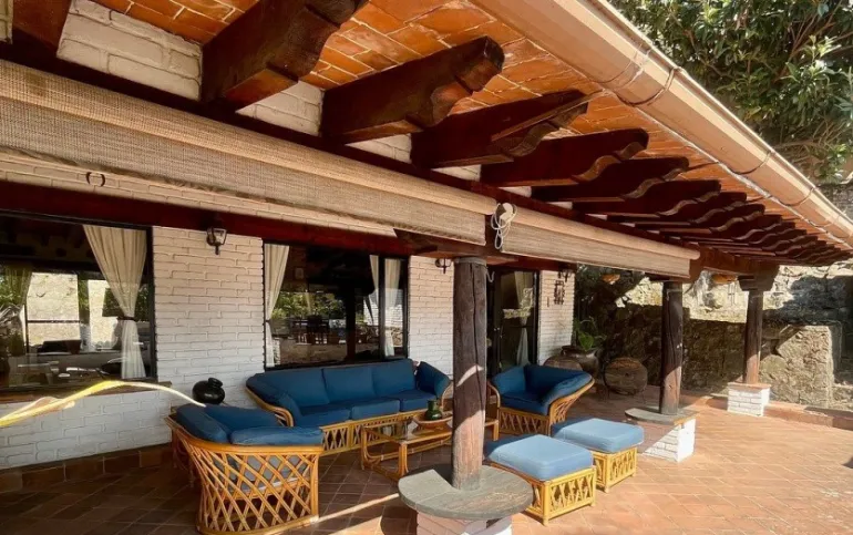 Casa en venta o renta Valle de Bravo