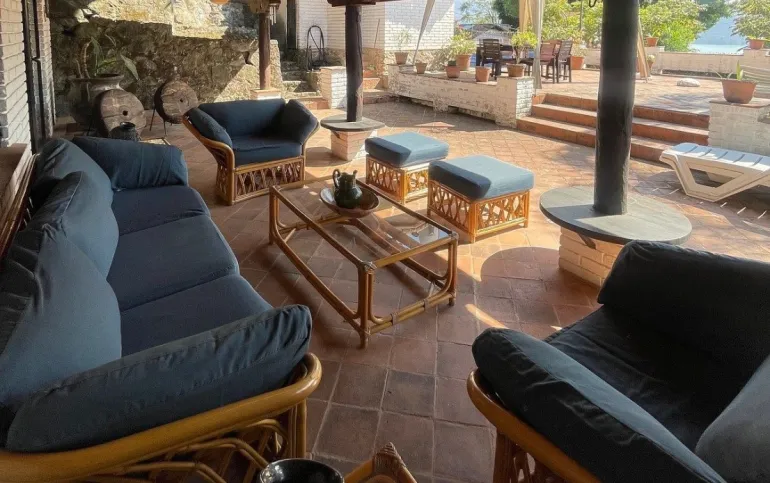 Casa en venta o renta Valle de Bravo