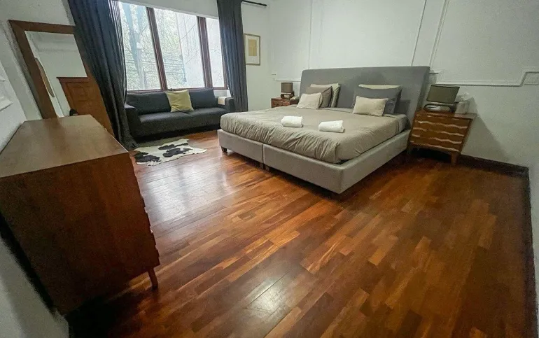 Casa en renta en la condesa enfrente del parque España con uso mixto