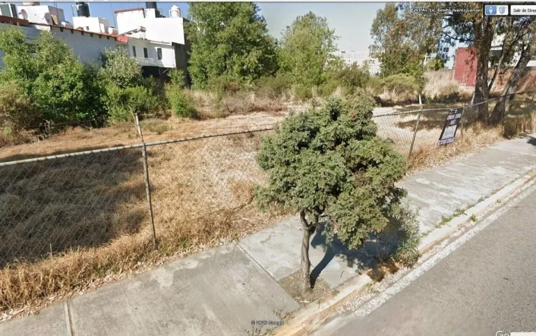 TERRENO EN ESQUINA VENTA Y RENTA  — AV. BENITO JUÁREZ, METEPEC