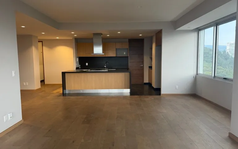 DEPARTAMENTO EN TRES CUMBRES EN RENTA CON BALCÓN
