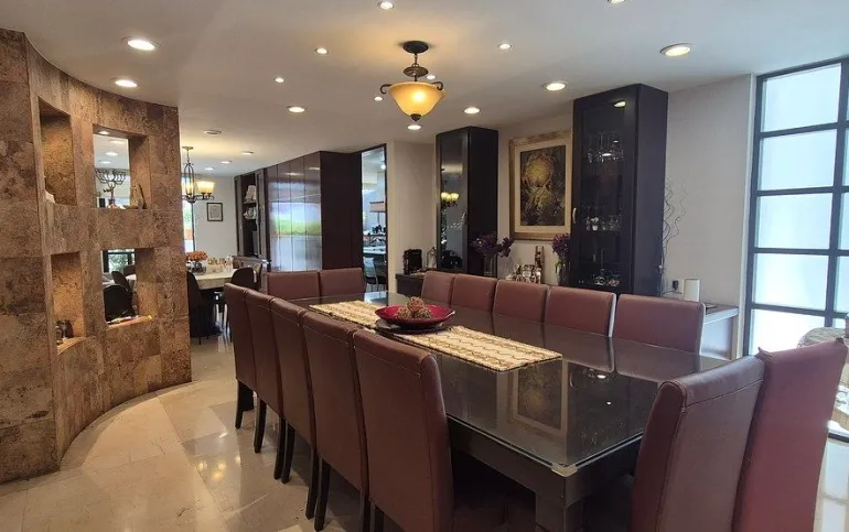 Casa en Venta en Lomas de Tecamachalco