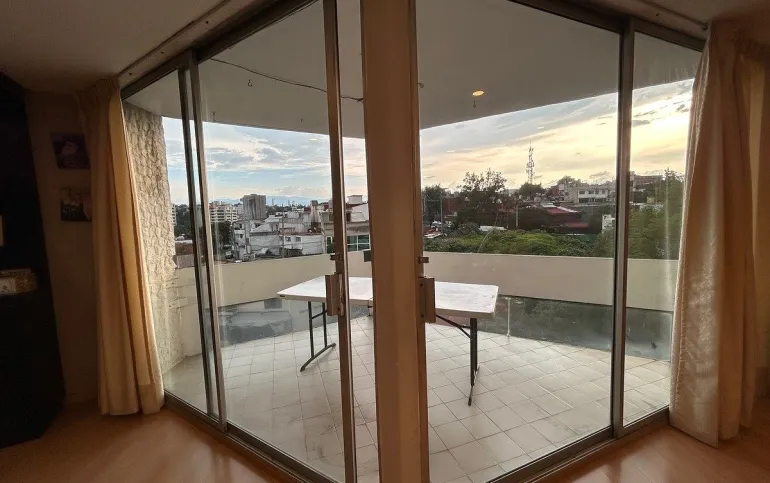 Amplio departamento a la venta en Lomas de Tecamachalco