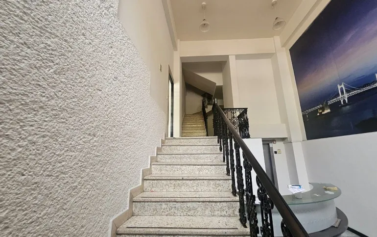 Edificio de oficinas en renta