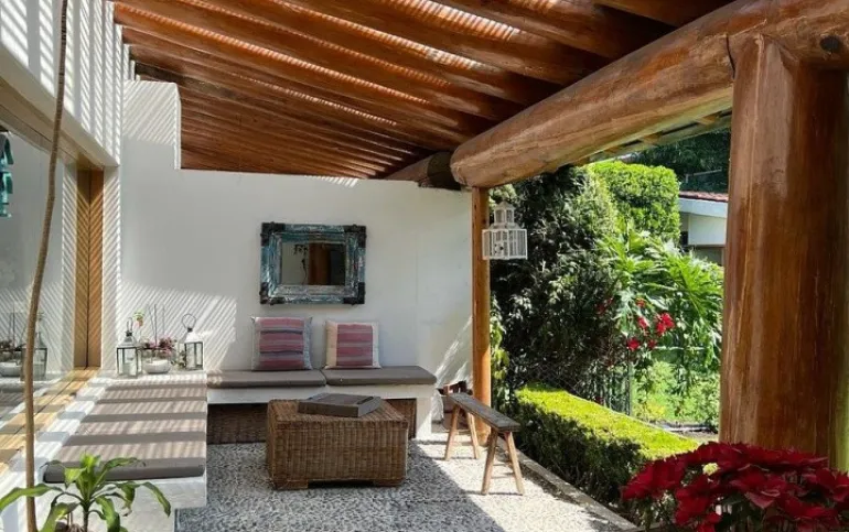 Hermosa casa en renta, en fraccionamiento cerrada, Jardines del Pedregal