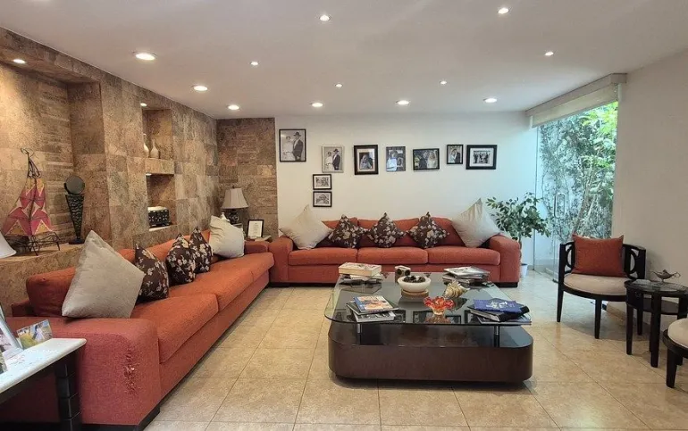 Casa en Venta en Lomas de Tecamachalco