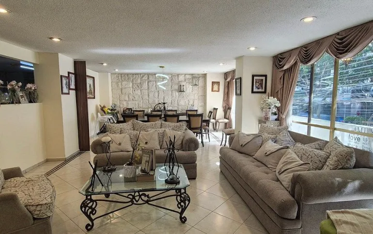 Departamento con balcón en Venta en Polanco, frente al Club Mundet