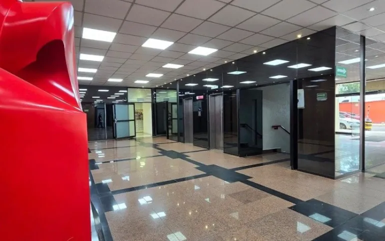 OFICINA EN RENTA, EXCELENTE UBICACIÓN