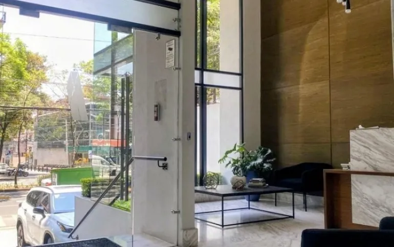 Departamento en venta sobre Av. Insurgentes Sur, Col. Guadalupe Inn